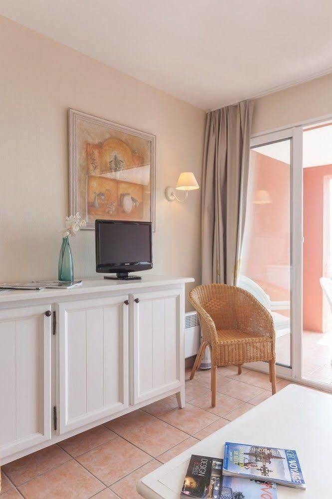 סן-מקסים P&V Residence Le Hameau Des Issambrr מראה חיצוני תמונה